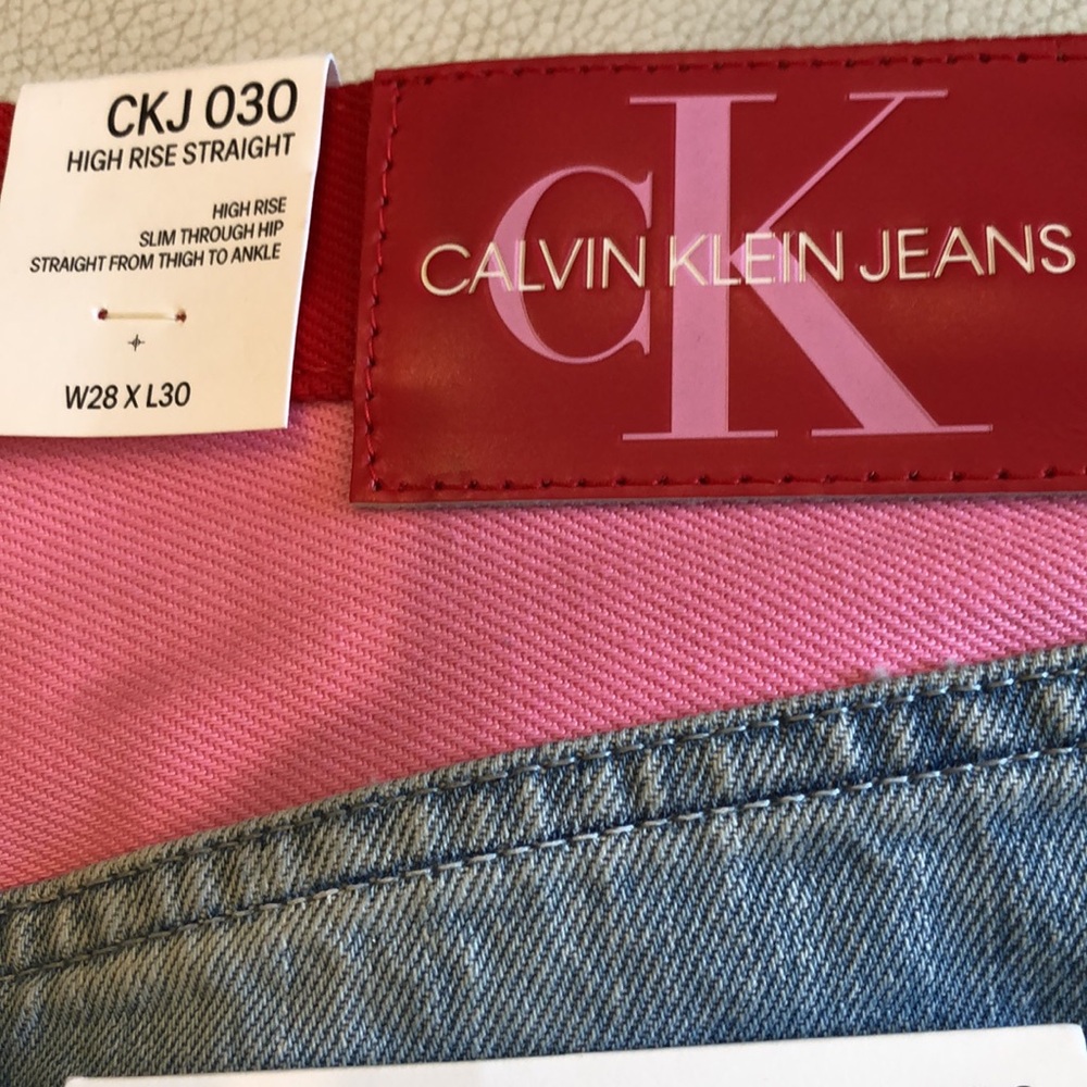 Calvin Klein Jeans high Rose Straight Blue Jeans with pink/red at waist - Picture 2 of 11